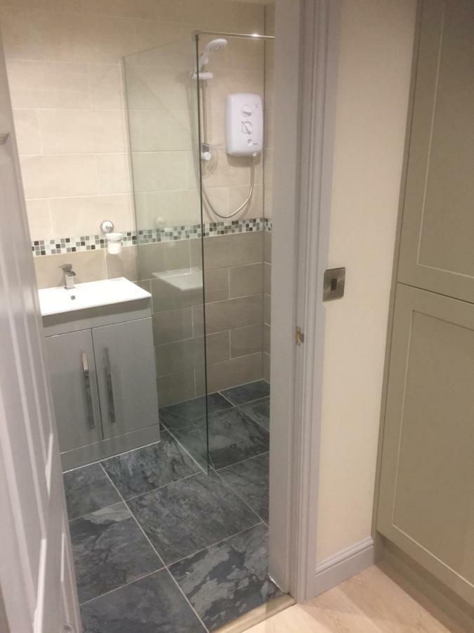 Private En-Suite Guestroom Ruthin Luaran gambar