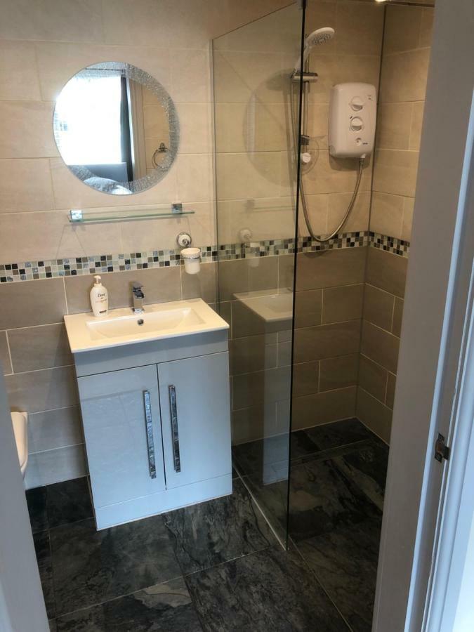 Private En-Suite Guestroom Ruthin Luaran gambar